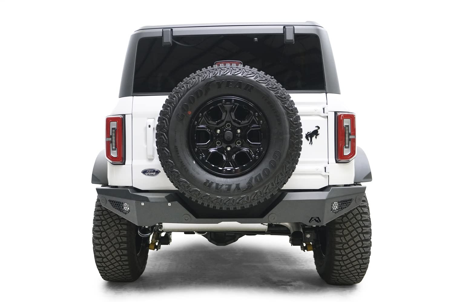 Fab Fours 21-22 Bronco Standard R/Bumper, Black (Fb21-Y5252-1)
