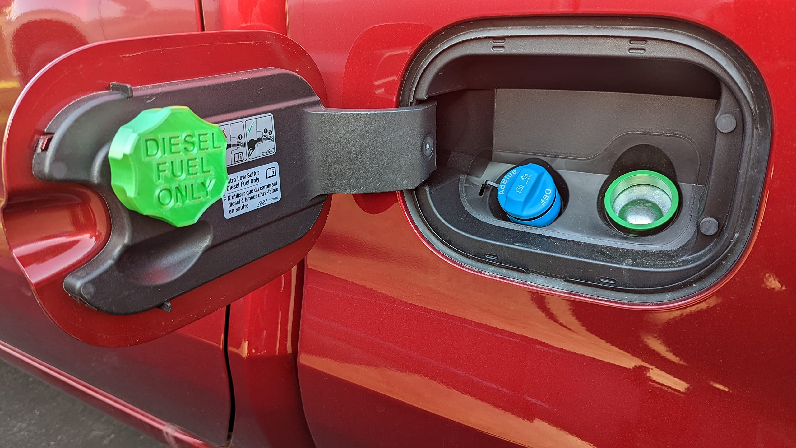 Generic Gm 3.0 Duramax Fuel System Cap Magnetic Green Green